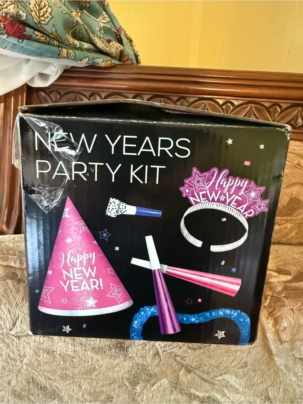 Purple New Year's Party Hat Kit - 10 Person Celebration Set